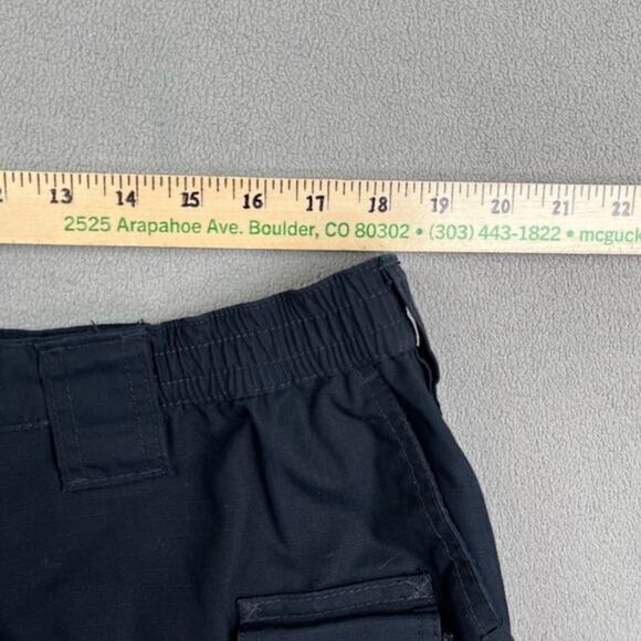 5.11 Tactical Series Shorts Womens 18 Navy Cargo Pockets Ripstop Utility Field - Picture 8 of 13